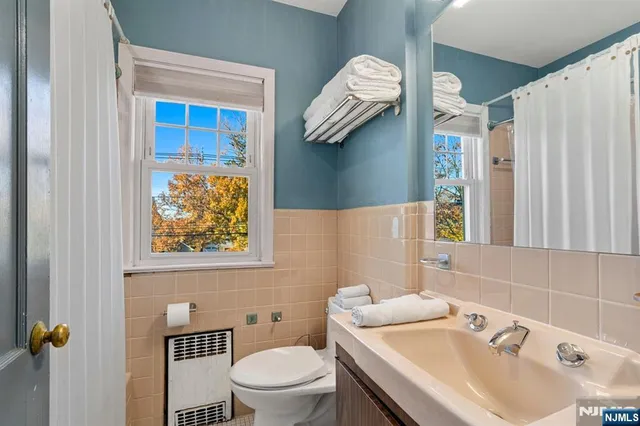 $719,000 | 257 Elm Avenue, Teaneck, NJ 07666