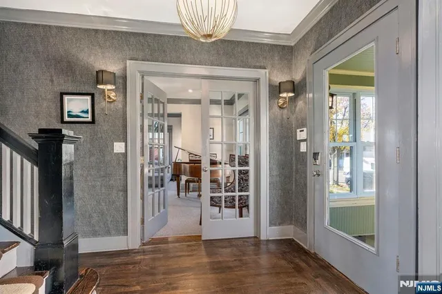 $719,000 | 257 Elm Avenue, Teaneck, NJ 07666