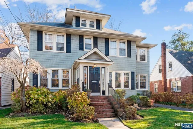 $719,000 | 257 Elm Avenue, Teaneck, NJ 07666