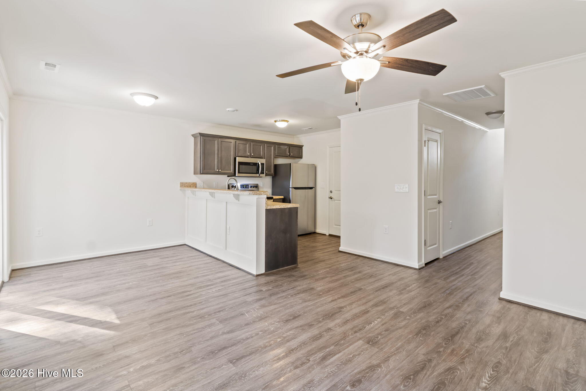 322 Glenellen Loop Road Midway Park, NC 28544 - Photo 5 of 23 10-web-or-mls-322 GlenEllen Loop 12