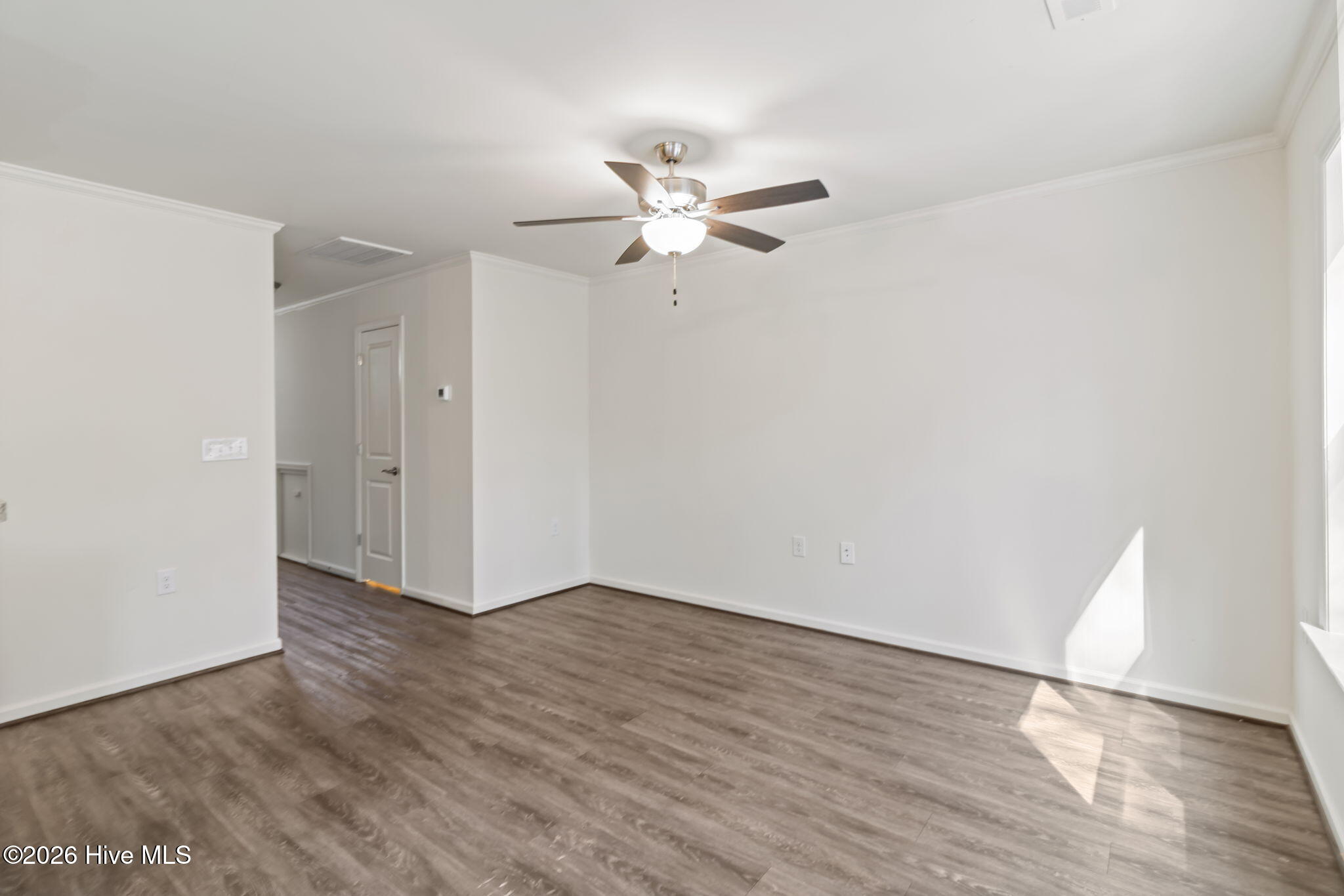 322 Glenellen Loop Road Midway Park, NC 28544 - Photo 6 of 23 11-web-or-mls-322 GlenEllen Loop 15