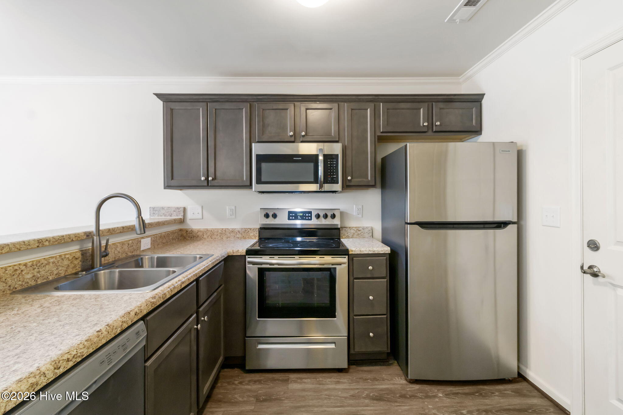 322 Glenellen Loop Road Midway Park, NC 28544 - Photo 8 of 23 14-web-or-mls-322 GlenEllen Loop 23