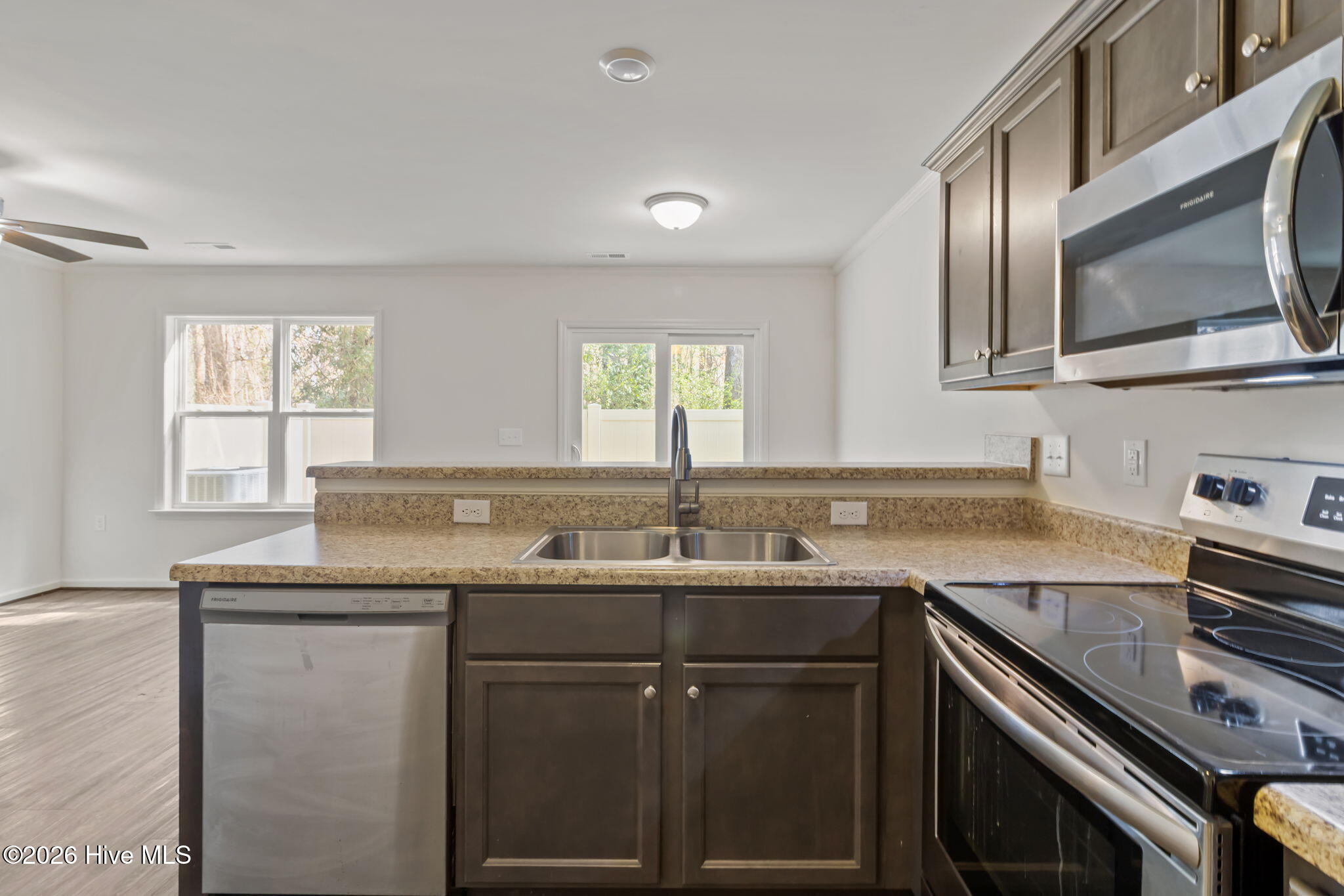 322 Glenellen Loop Road Midway Park, NC 28544 - Photo 9 of 23 16-web-or-mls-322 GlenEllen Loop 30