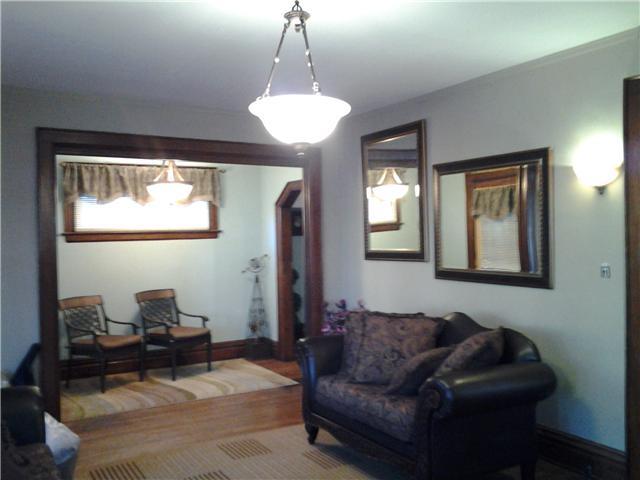 1687 Bryden Road Columbus, OH 43205 - Photo 4 of 21