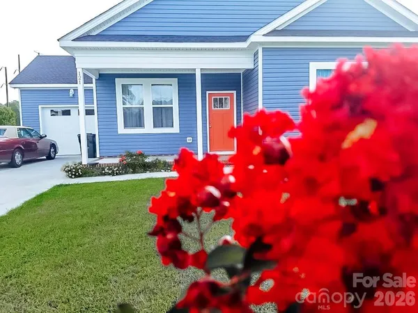a front view of house with yard