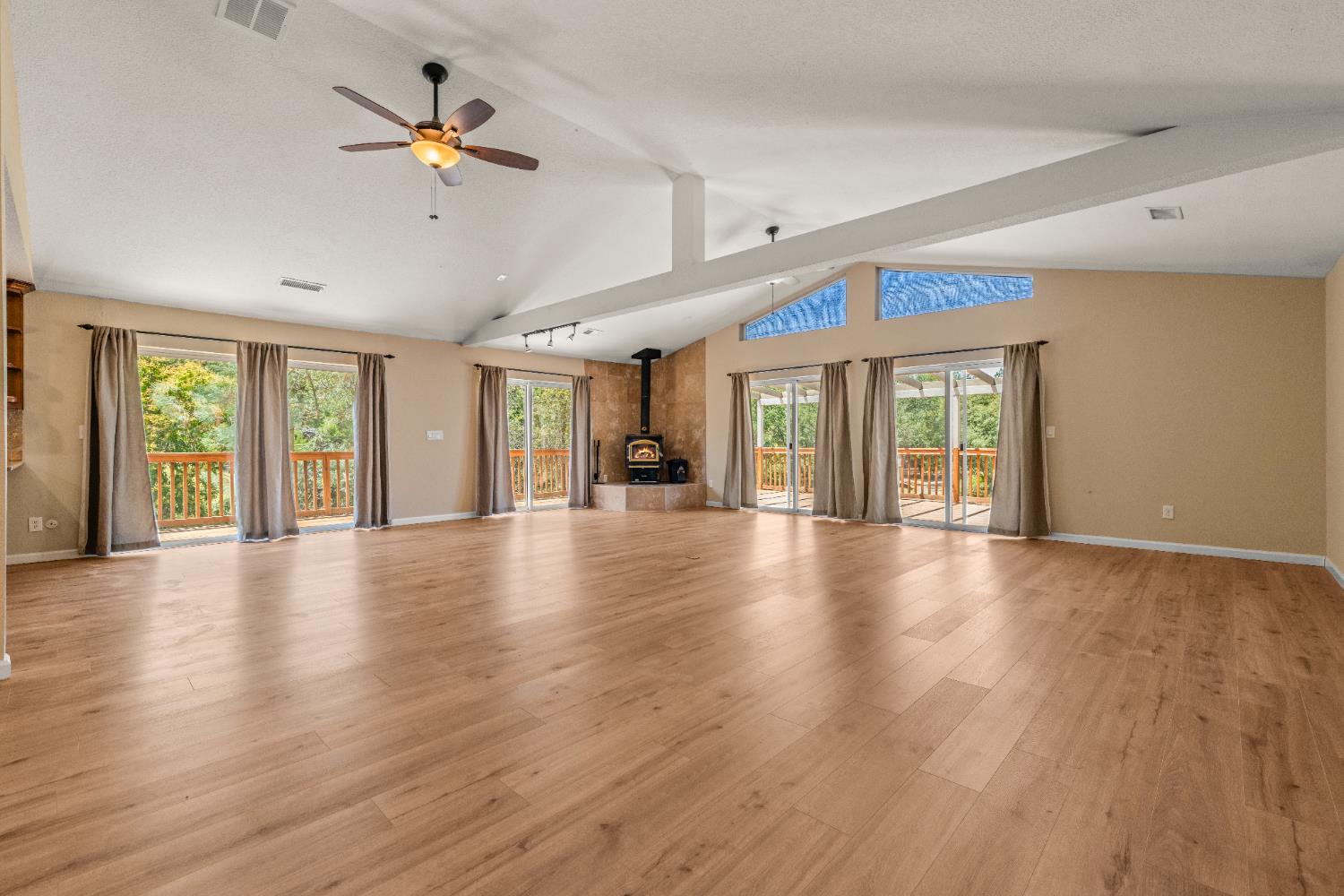 24126 Green Valley Road Auburn, CA 95602 - Photo 6 of 66