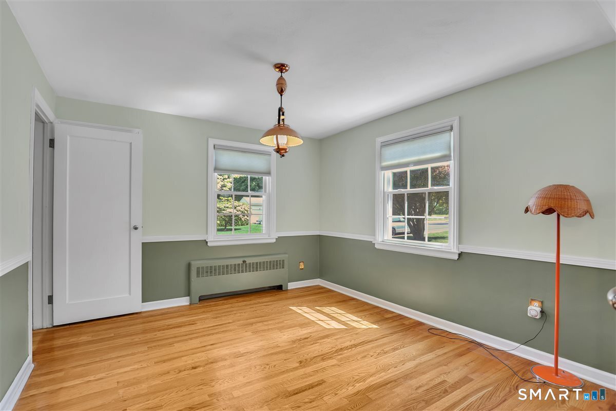 64 Bretton Road Manchester, CT 06042 - Photo 9 of 30