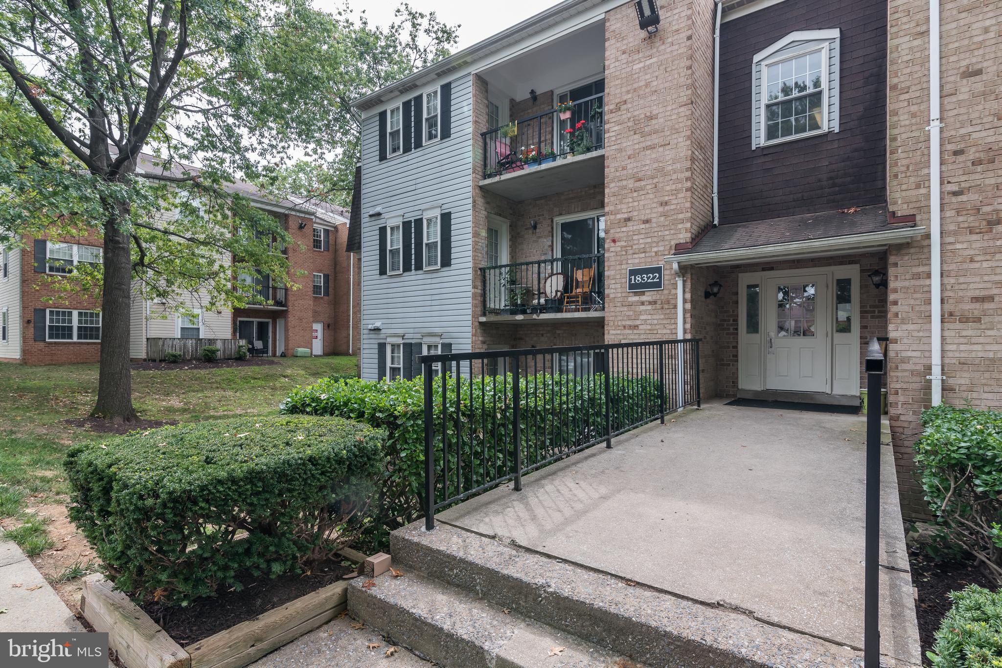 18322 Streamside Drive, Unit 104 Gaithersburg, MD 20879 - Photo 1 of 38