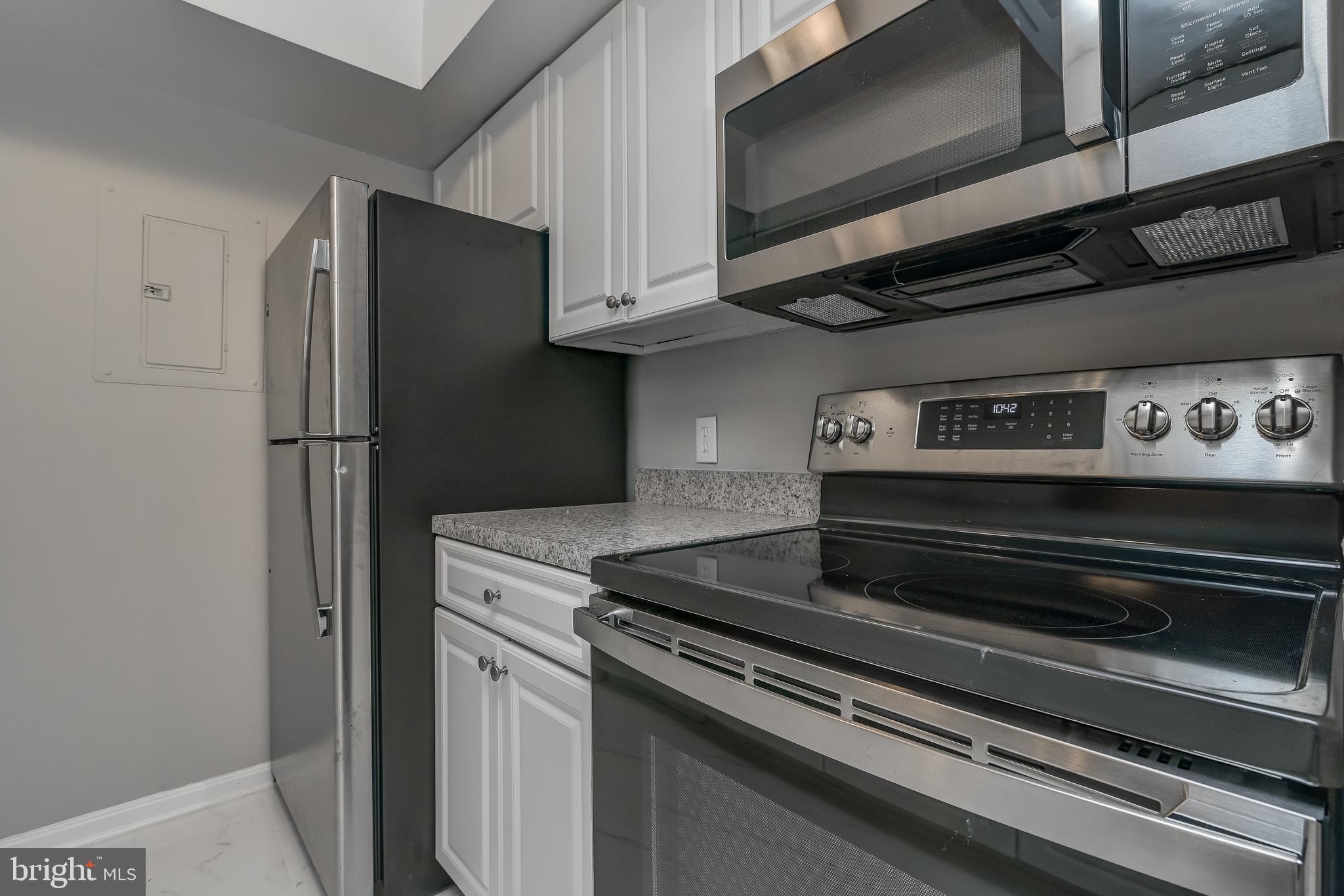 18322 Streamside Drive, Unit 104 Gaithersburg, MD 20879 - Photo 11 of 38