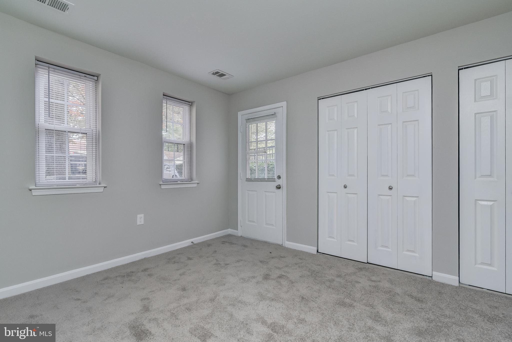 18322 Streamside Drive, Unit 104 Gaithersburg, MD 20879 - Photo 18 of 38