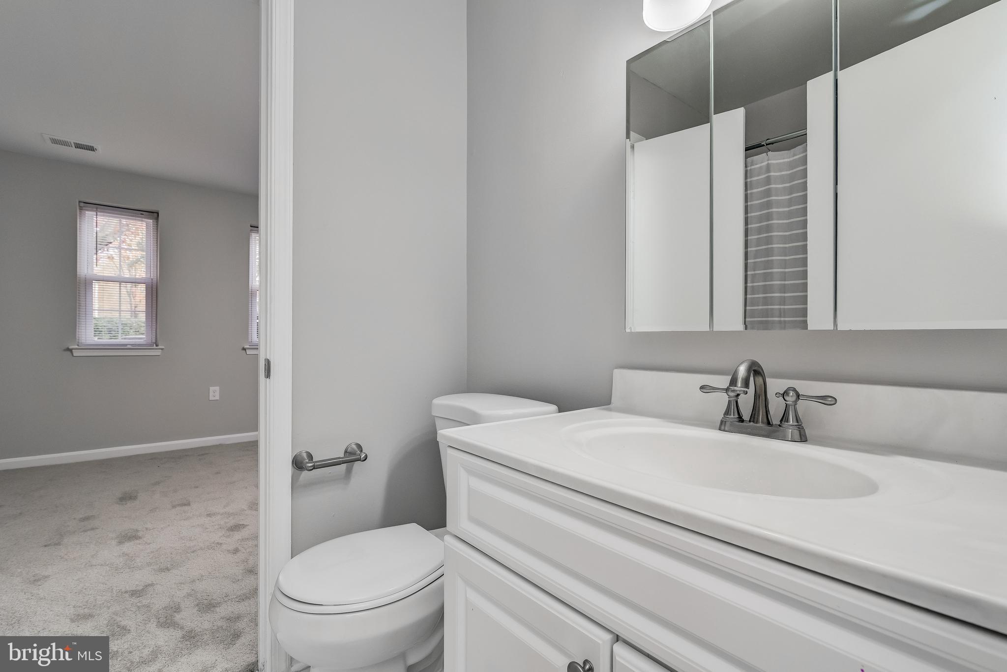 18322 Streamside Drive, Unit 104 Gaithersburg, MD 20879 - Photo 21 of 38