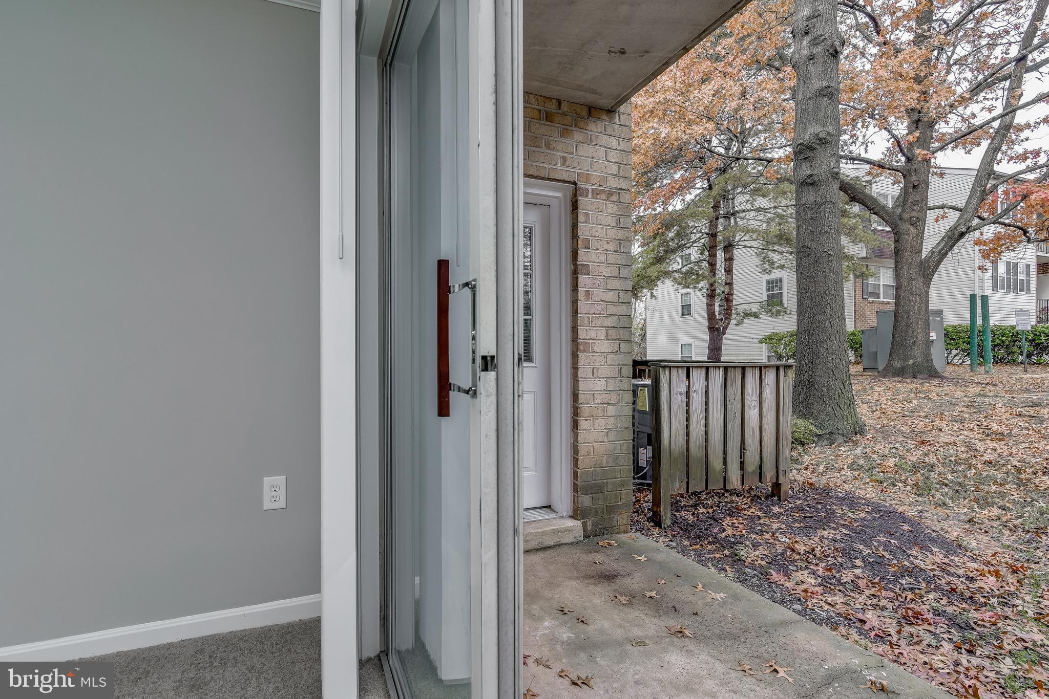 18322 Streamside Drive, Unit 104 Gaithersburg, MD 20879 - Photo 8 of 38