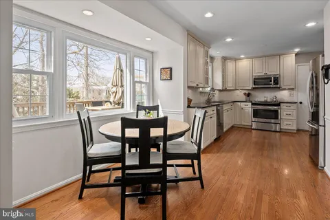 $1,100,000 | 5262 Pumphrey Drive, Fairfax, VA 22032