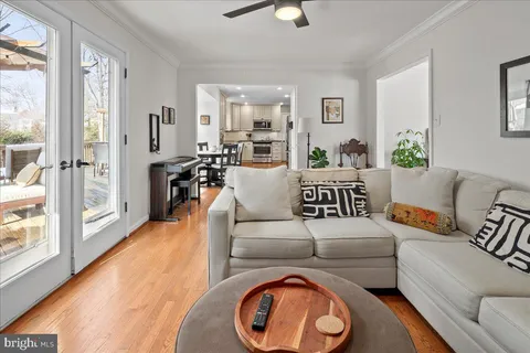 $1,100,000 | 5262 Pumphrey Drive, Fairfax, VA 22032