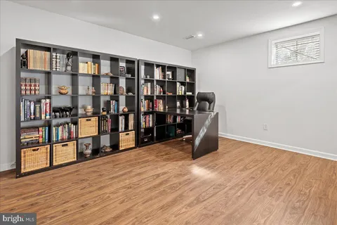 $1,100,000 | 5262 Pumphrey Drive, Fairfax, VA 22032