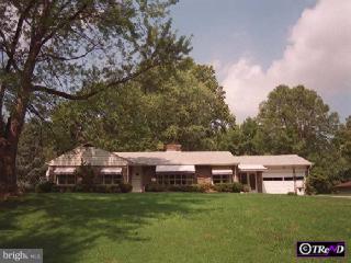 154 Ridgefield Road Newtown Square, PA 19073 - Photo 1 of 1
