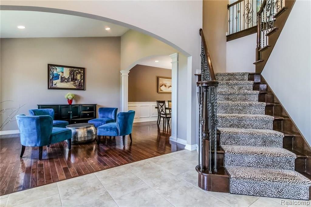 4906 Stonehenge Drive Rochester, MI 48306 - Photo 9 of 53