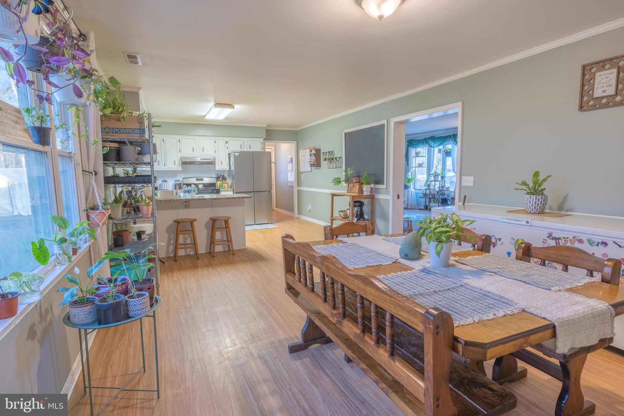 1305 Barclay Road Barclay, MD 21607 - Photo 11 of 43 Expansive Eat-in Kitchen