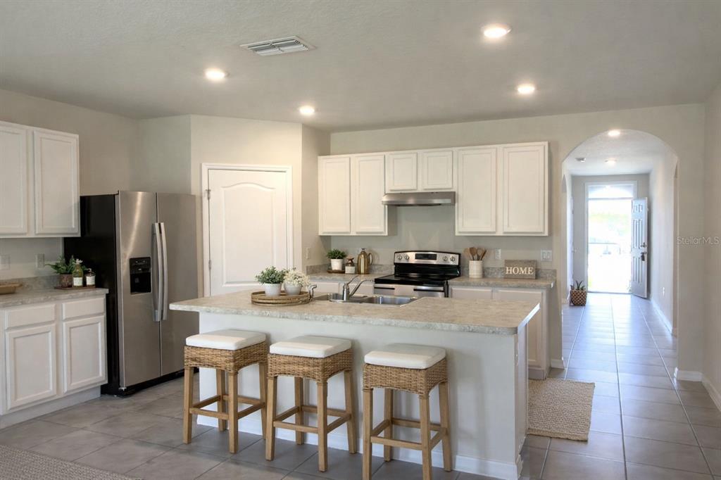 345 Regency Ridge Drive Davenport, FL 33837 - Photo 4 of 17
