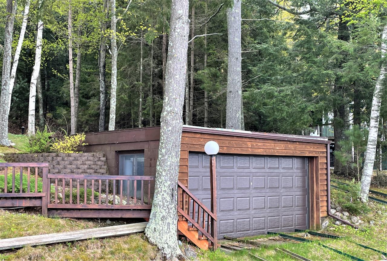 8325 Schroeder Road Minocqua, WI 54548 - Photo 9 of 32 Gallery Image 9