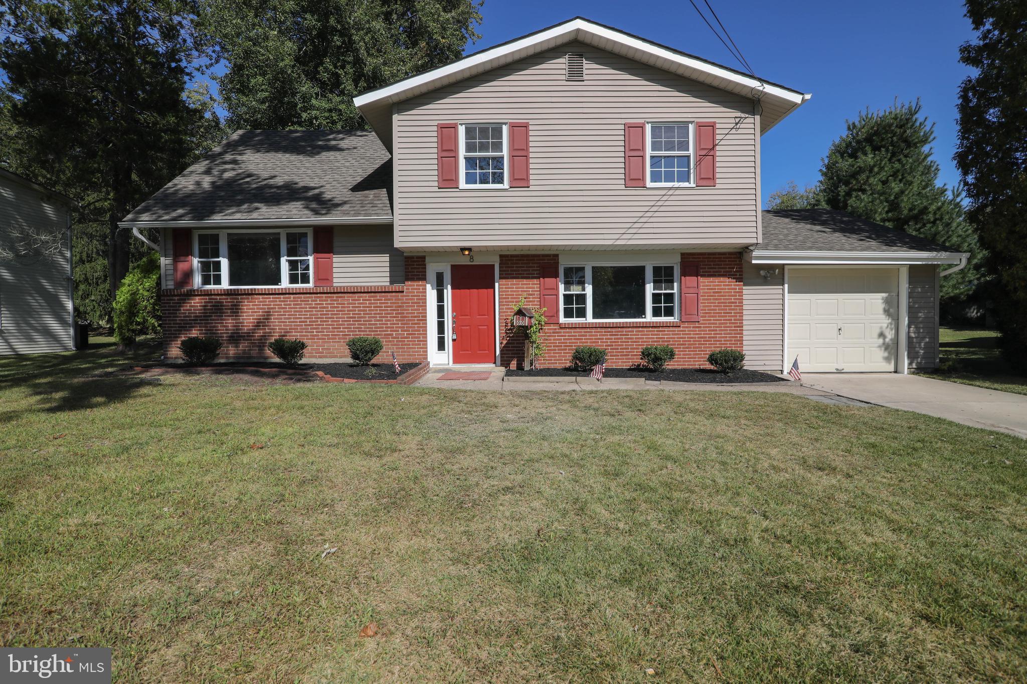 8 Chatham Road Gibbsboro, NJ 08026 - Photo 1 of 26