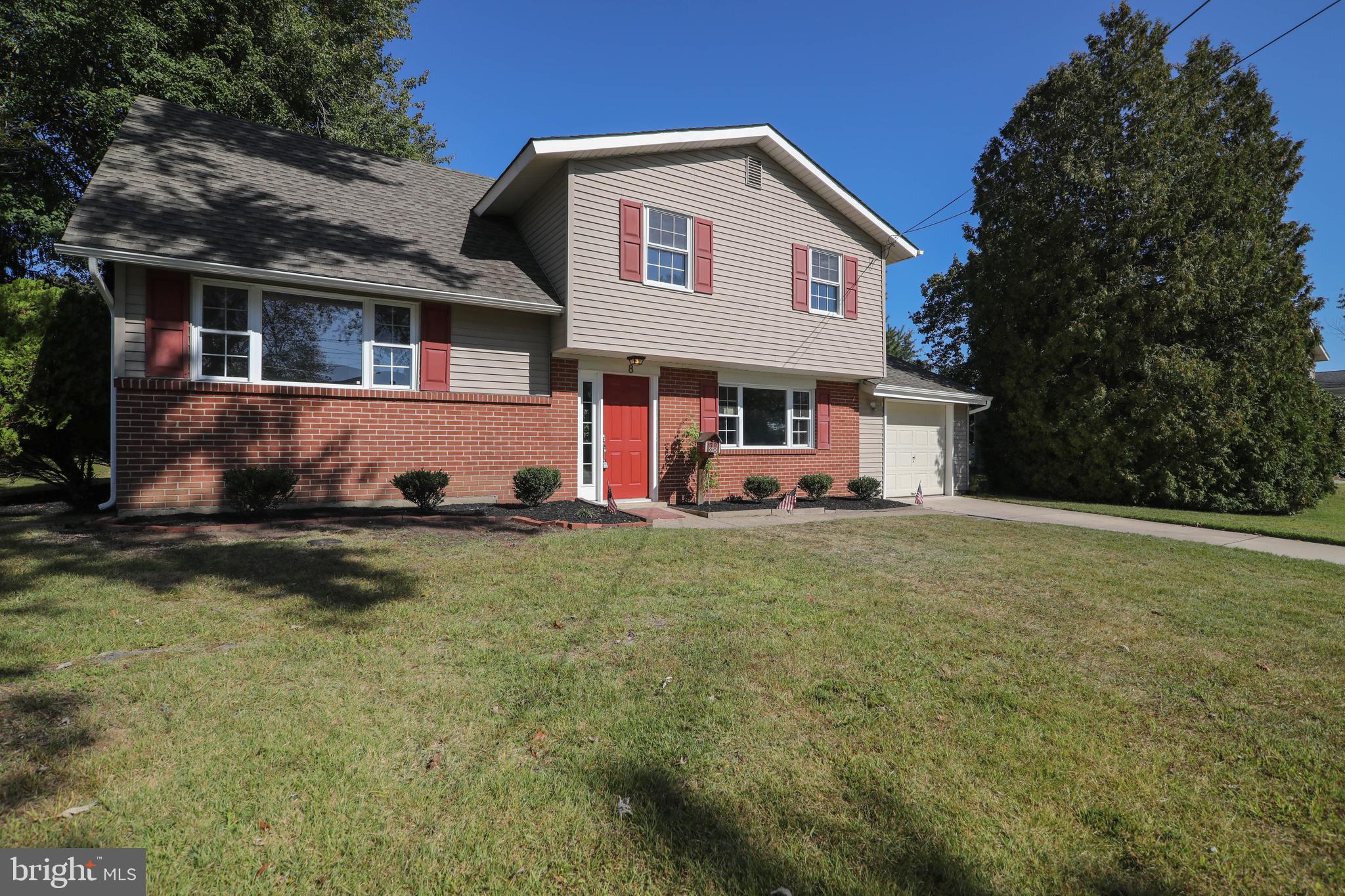 8 Chatham Road Gibbsboro, NJ 08026 - Photo 2 of 26