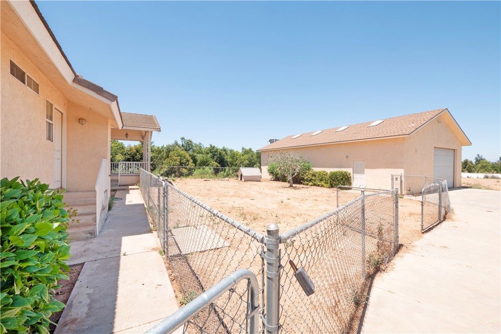 8715 Dufferin Avenue Riverside, CA 92504 - Photo 27 of 41