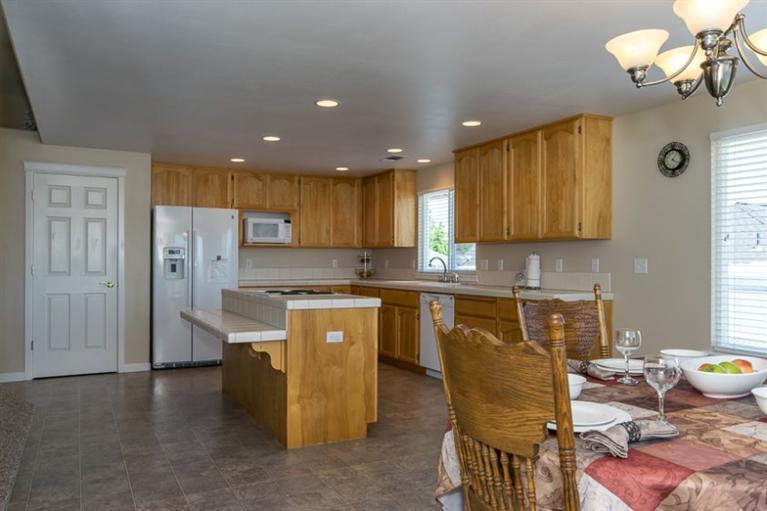 869 Ridgeview Drive Eagle Point, OR 97524 - Photo 17 of 35 Additional Photo