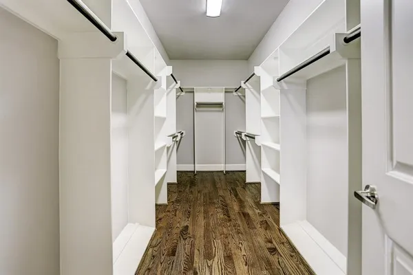 a view of walk in closet