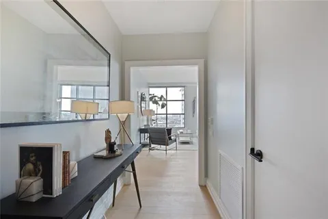 $730,000 | 1001 Julia Street, Unit 6A, New Orleans, LA 70113