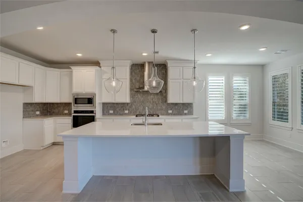 $5,599 | 126 Keechie Creek Court, Conroe, TX 77304