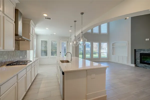 $5,599 | 126 Keechie Creek Court, Conroe, TX 77304