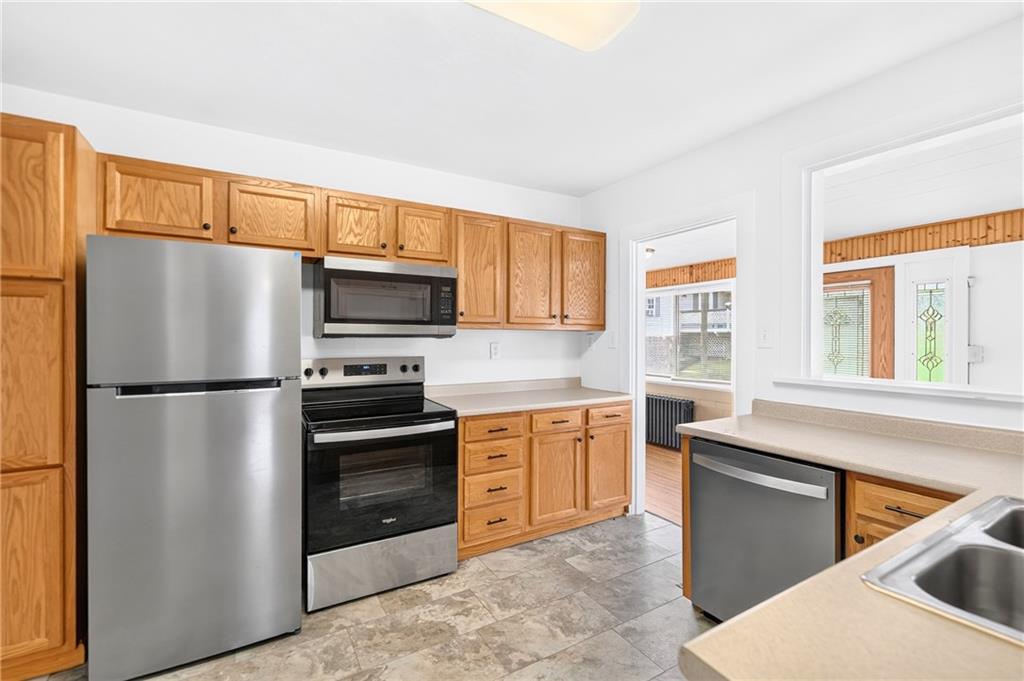 1365 Mt Pleasant Road Greensburg, PA 15601 - Photo 25 of 49 1371 Kitchen