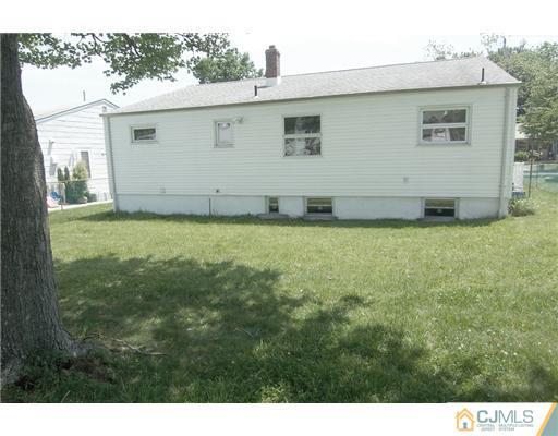 90 Leslie Road Colonia, NJ 07067 - Photo 10 of 10 Gallery Image 10