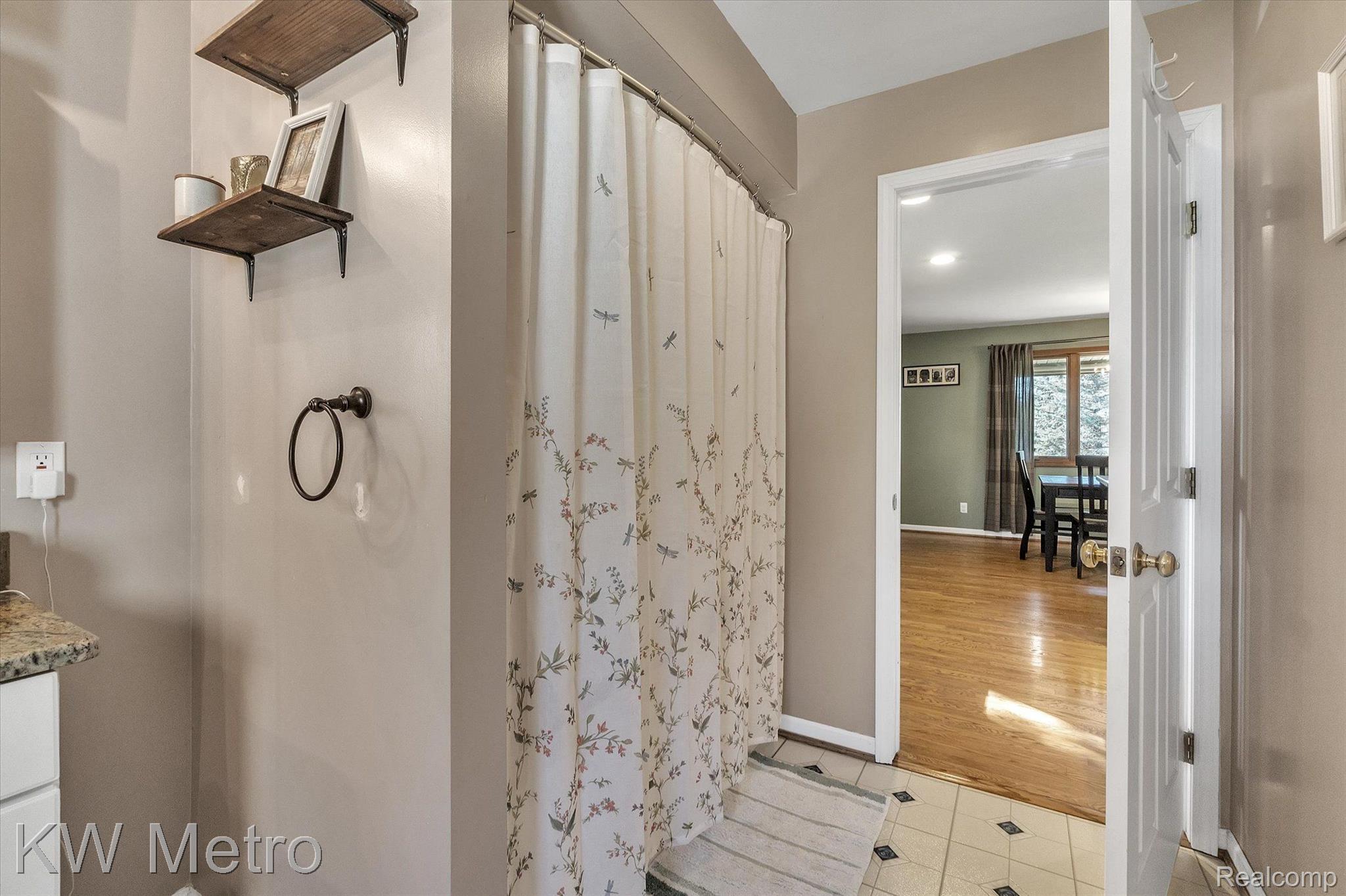 763 Clarkston Road Lake Orion, MI 48360 - Photo 13 of 33 Gallery Image 13