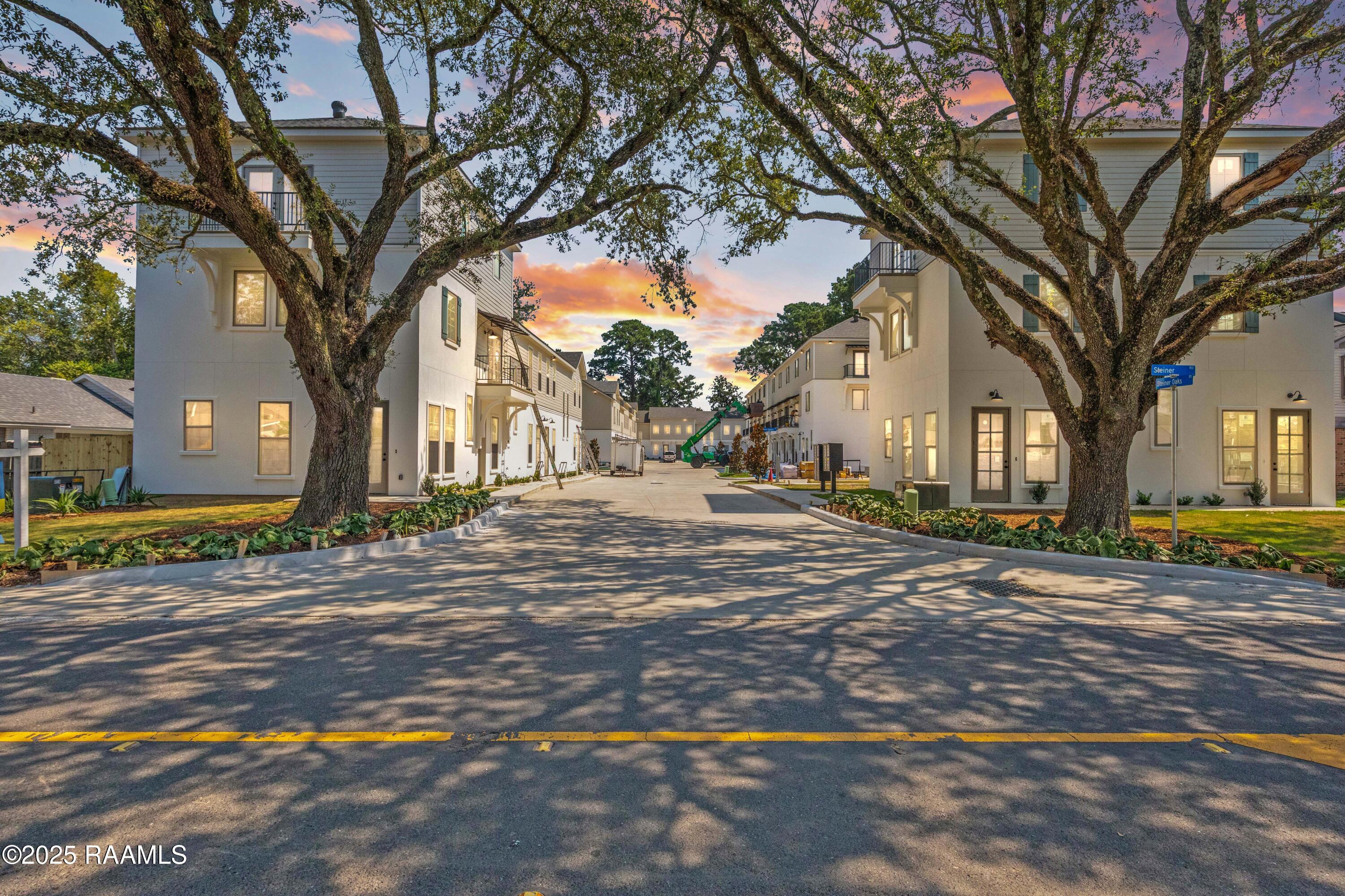 207 Steiner Road Lafayette, LA 70508 - Photo 10 of 13 twilight