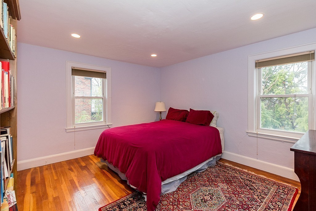 378 Russett Road Brookline, MA 02467 - Photo 21 of 29 Gallery Image 21