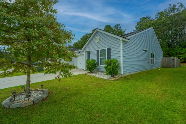 $300,000 | 170 Keaton Brook Drive, Summerville, SC 29485