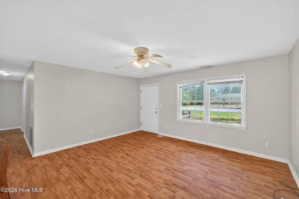 $168,900 | 703 Kristi Circle, Burgaw, NC 28425