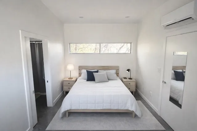 $1,675 | 1155 Perry Road, Unit B, Austin, TX 78721