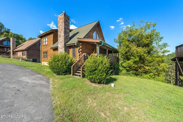 $490,000 | 2223 Eagle Feather Drive, Sevierville, TN 37876