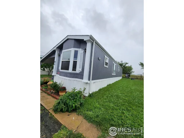 a view of a storage & utility room