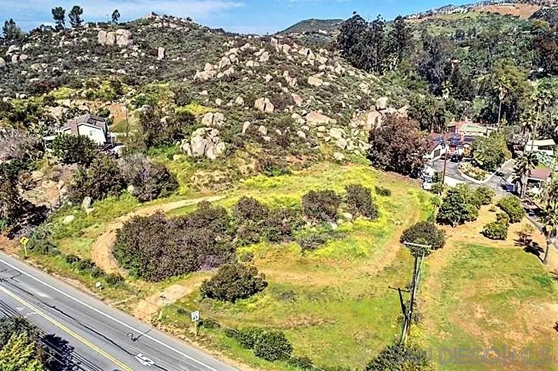 15277 Espola Road, Unit 3 Poway, CA 92064 - Photo 4 of 9