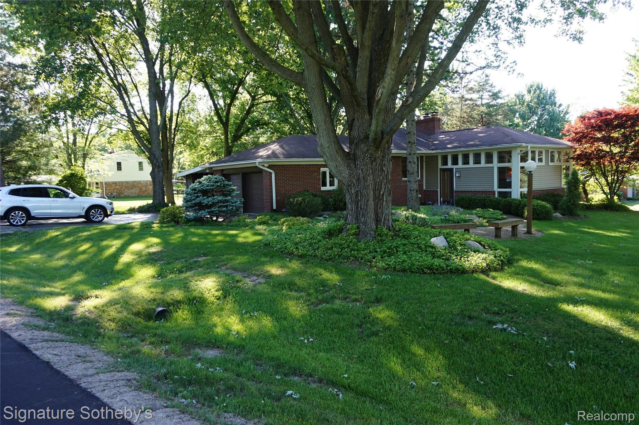 1215 Gettysburg Court Rochester, MI 48306 - Photo 39 of 41 DSC00805.JPG