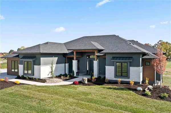 $1,899,900 | 19103 Bella Terra Road, Pleasant Hill, MO 64080