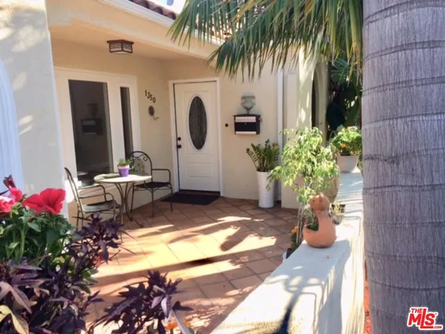$8,550 | 1350 South Curson Avenue, Los Angeles, CA 90019