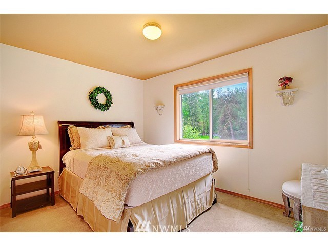 16829 Southeast Jones Road Renton, WA 98058 - Photo 14 of 25