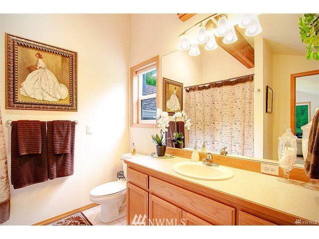 16829 Southeast Jones Road Renton, WA 98058 - Photo 16 of 25