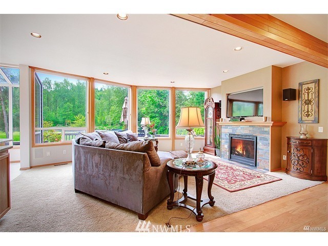 16829 Southeast Jones Road Renton, WA 98058 - Photo 4 of 25