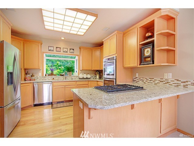 16829 Southeast Jones Road Renton, WA 98058 - Photo 7 of 25